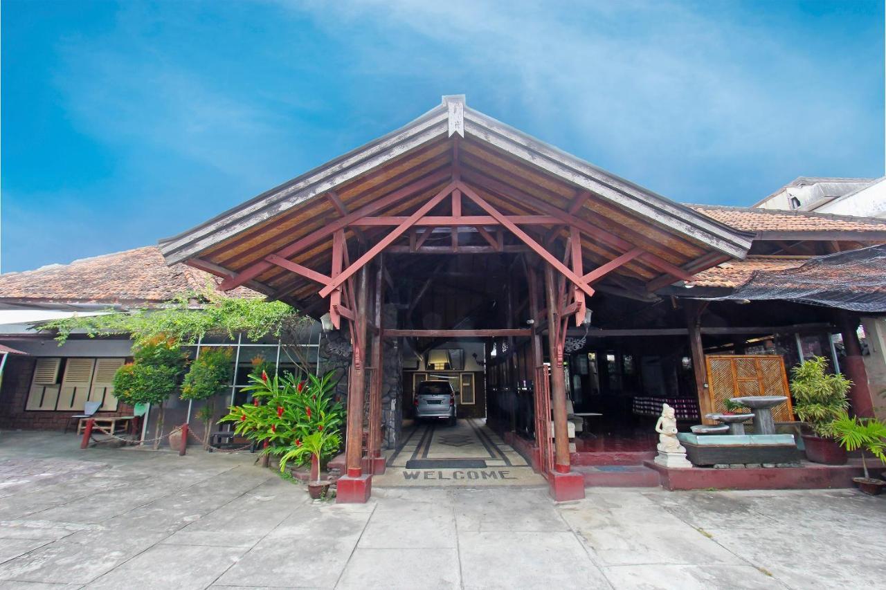 Oyo 91516 Wisata Hotel Mataram Exterior foto