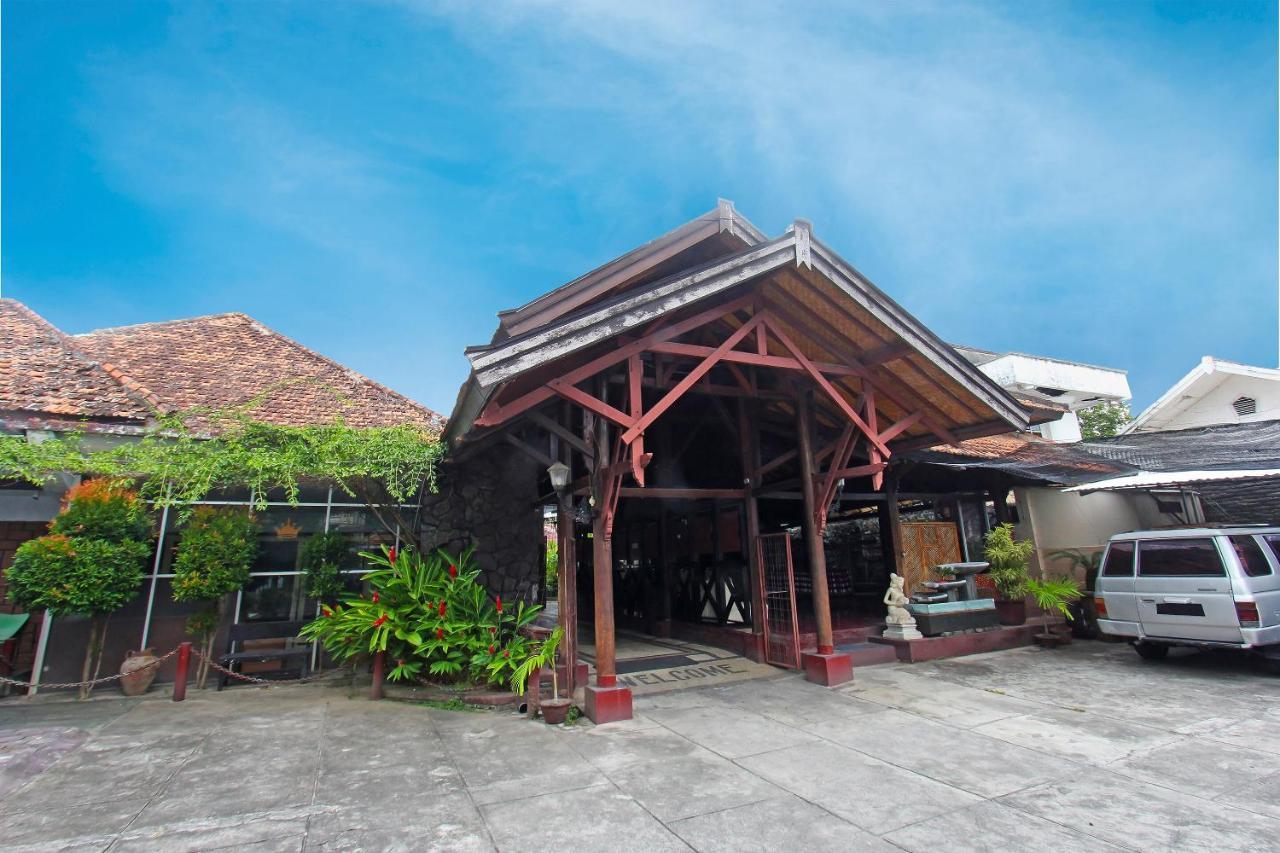 Oyo 91516 Wisata Hotel Mataram Exterior foto